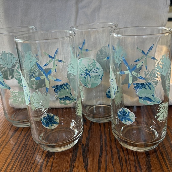 4 Coastal Royal Norfolf Shore Living Glasses - Picture 1 of 4